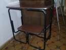 haz click para ver mas detalles de  mesa  tv antigua