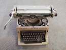 haz click para ver mas detalles de  maquina de escribir